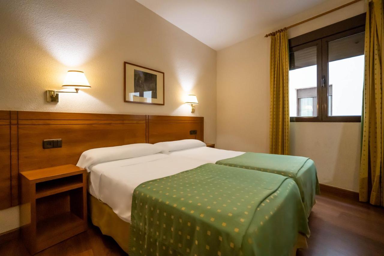 Yit Conquista De Toledo Hotel Exterior photo