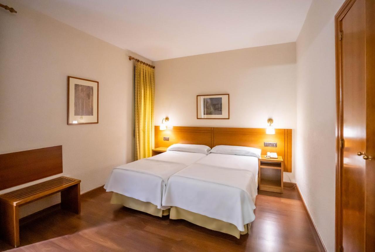 Yit Conquista De Toledo Hotel Exterior photo