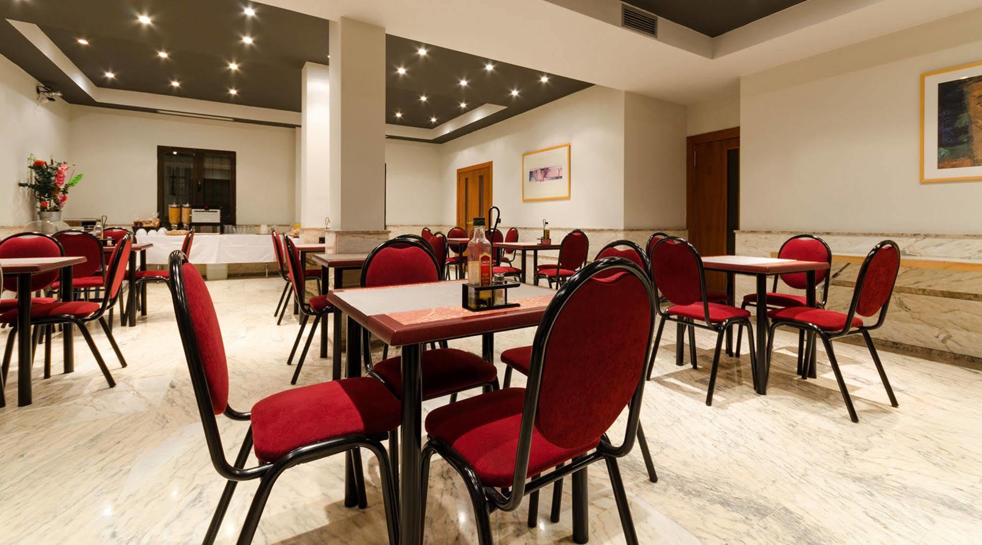 Yit Conquista De Toledo Hotel Exterior photo